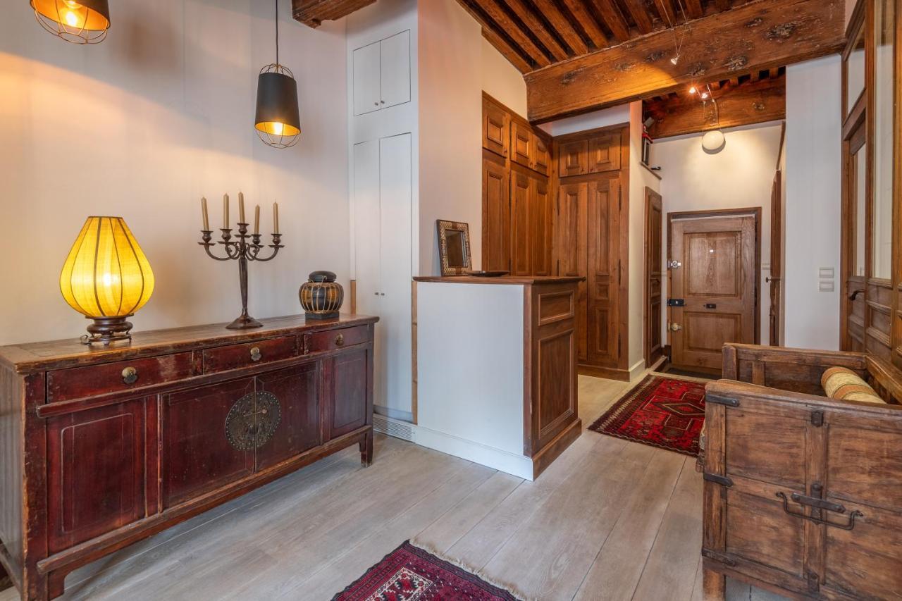 Les Suites D'Anniciaca - Hyper Centre Avec Vue Sur Le Chateau Annecy Bagian luar foto