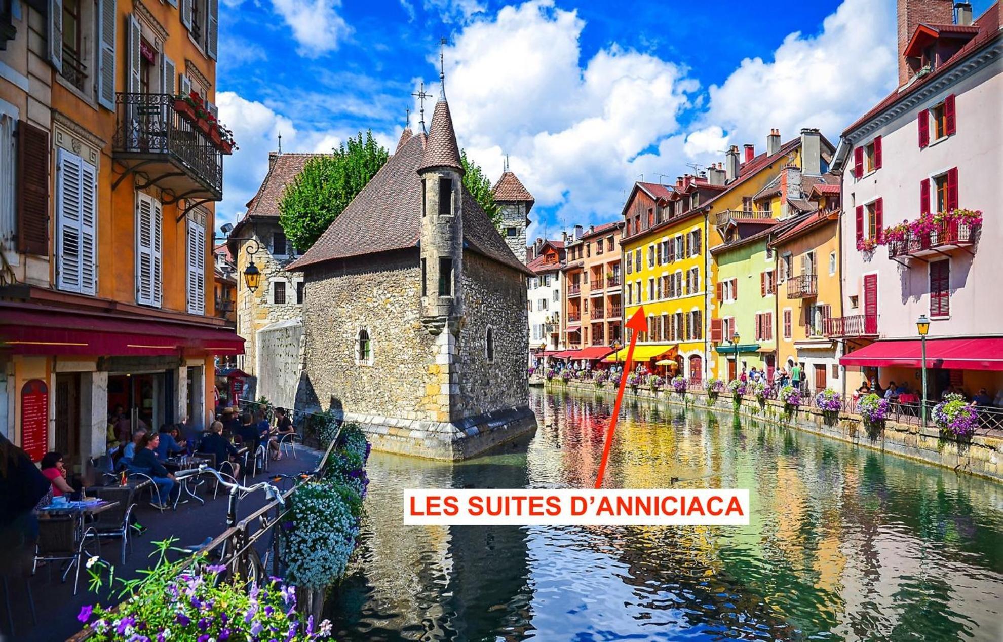 Les Suites D'Anniciaca - Hyper Centre Avec Vue Sur Le Chateau Annecy Bagian luar foto